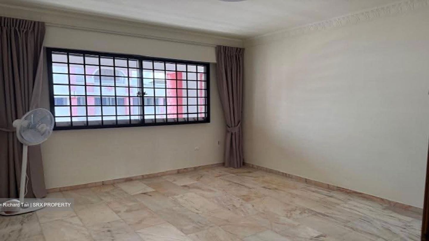 Blk 446 Hougang Avenue 8 (Hougang), HDB Executive #618326721
